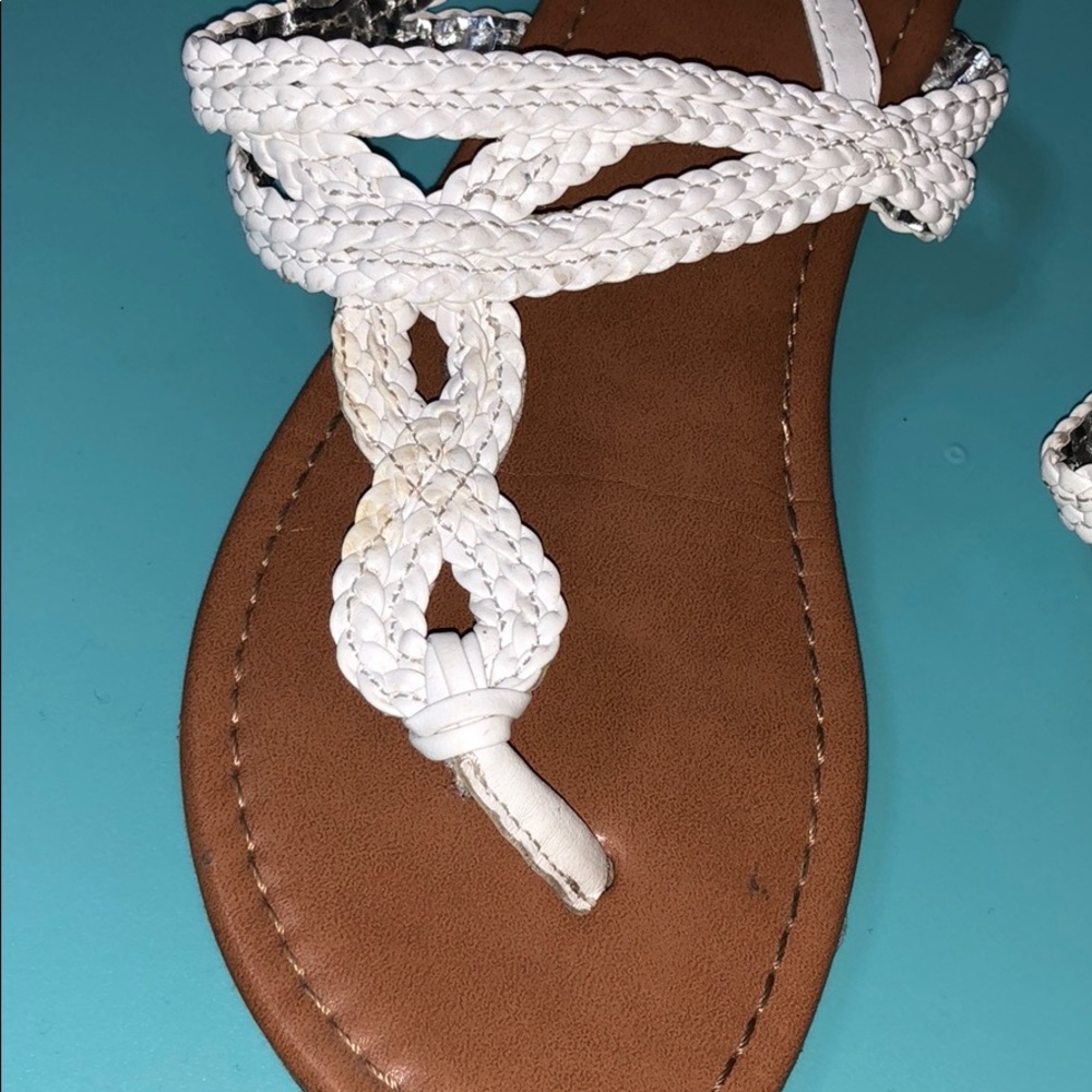 Sandals. - Picture 4 of 4
